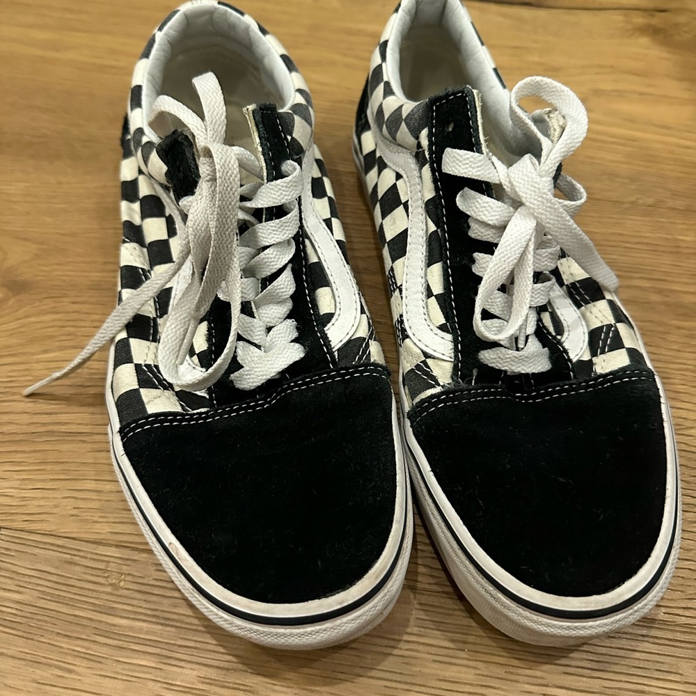 Vans checkered